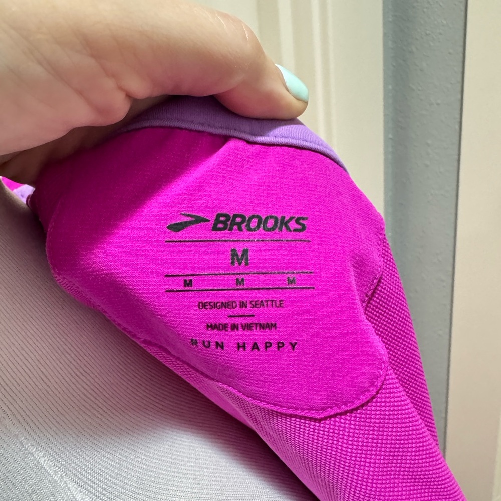 Brooks Running Jacket - Picture 3 of 3